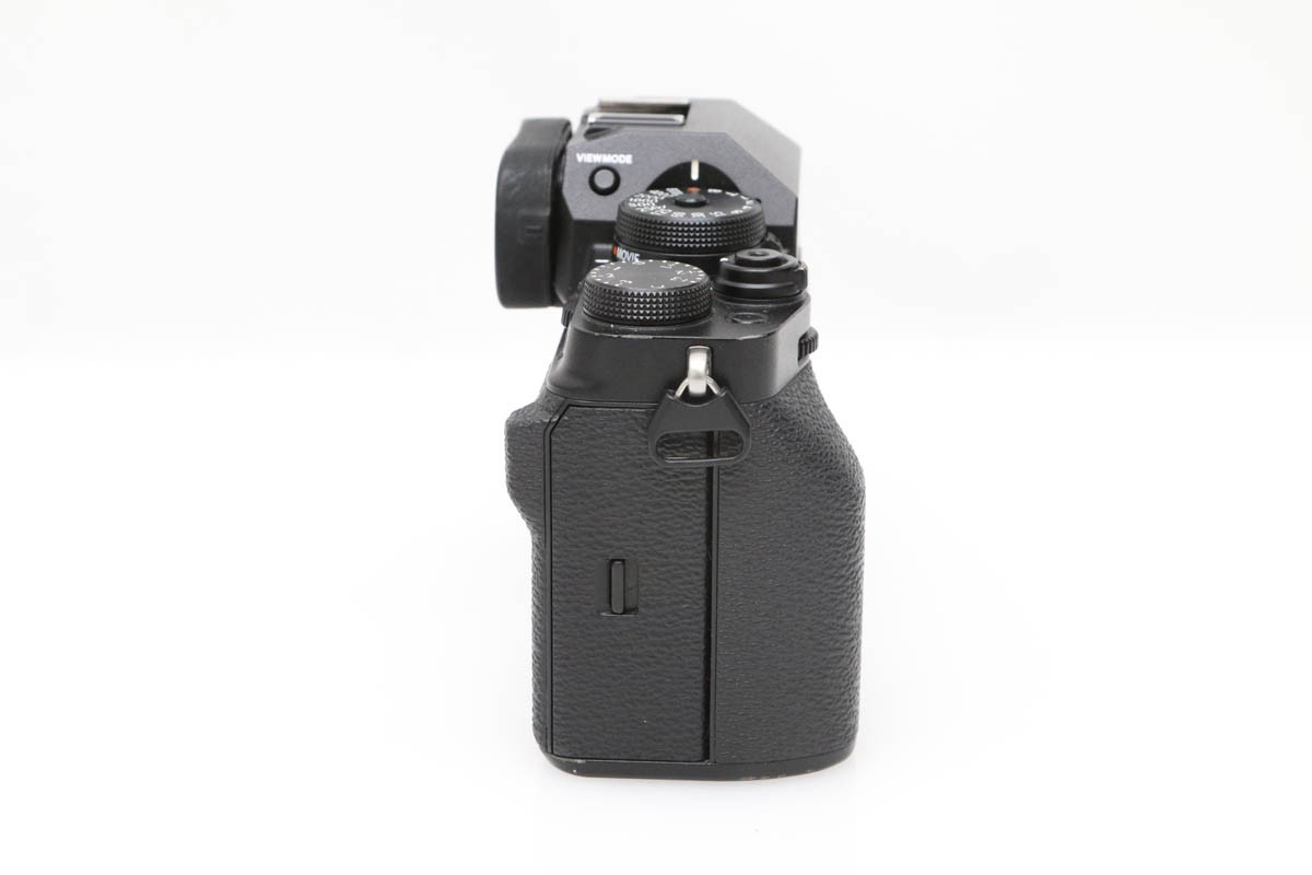 FUJIFILM X-T4 �{�f�B [�u���b�N] CA01-D208-2Q2A