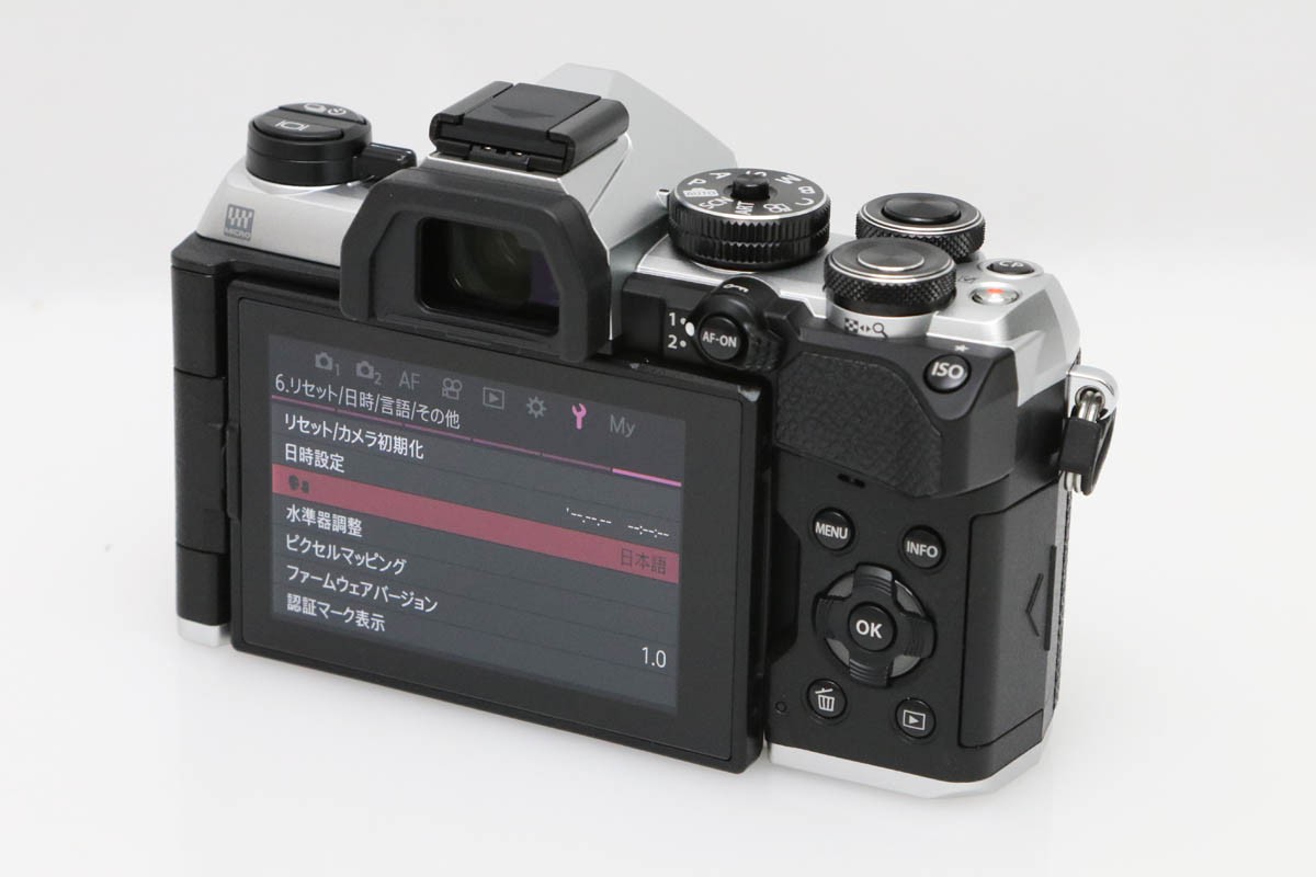 OM SYSTEM OM-5 Mark II �{�f�B [�V���o�[] CA01-D210-2Q2A