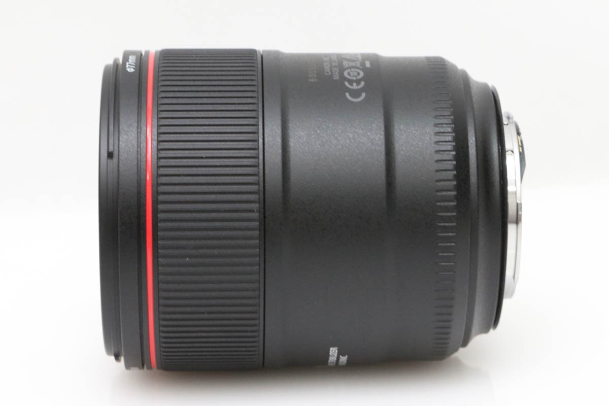 EF85mm F1.4L IS USM CA01-D232-2N2A