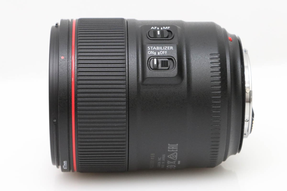 EF85mm F1.4L IS USM CA01-D232-2N2A