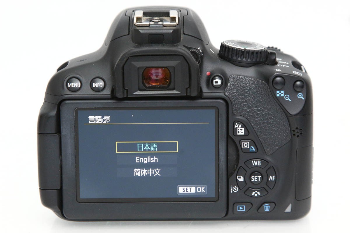 EOS Kiss X6i �_�u���Y�[���L�b�g CA01-R6572-3Y2C