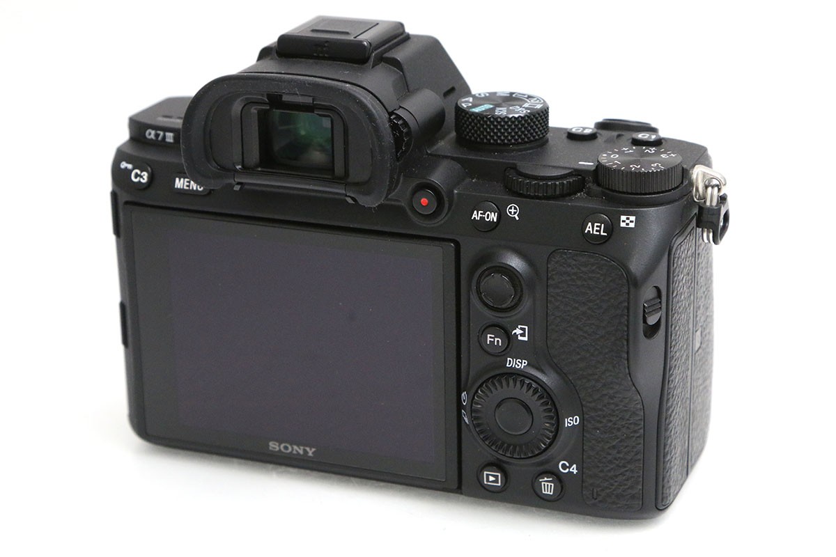 ��7 III ILCE-7M3 �{�f�B CA01-B6813-3Y1B