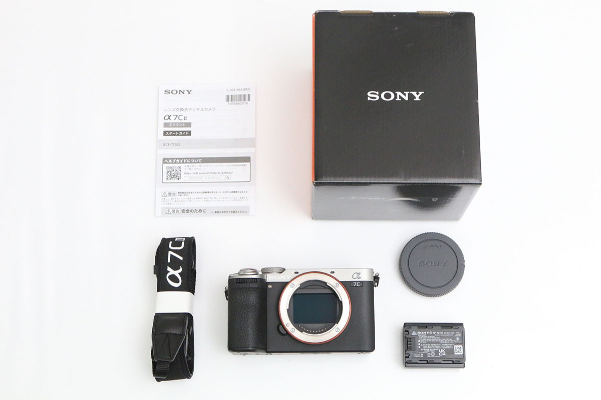 ��7C II ILCE-7CM2 �{�f�B [�V���o�[] CA01-B6824-3V4