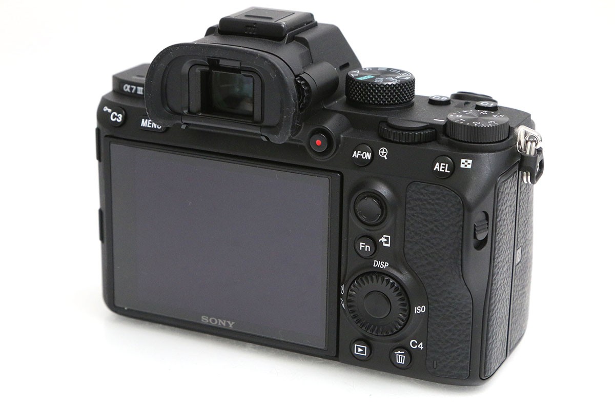��7 III ILCE-7M3 �{�f�B CA01-B6825-3Y1A