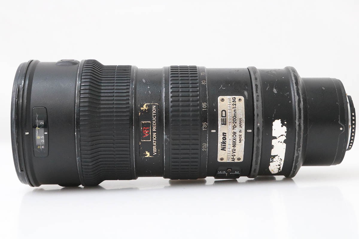 AF-S VR Zoom-Nikkor ED 70-200mm F2.8G(IF) [�u���b�N] CA01-M7256-2A1F