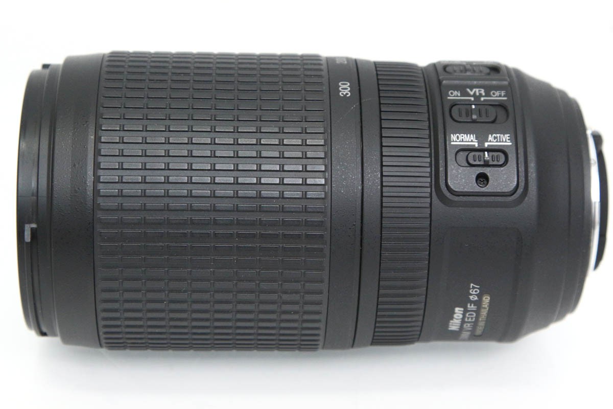 AF-S VR Zoom-Nikkor 70-300mm f/4.5-5.6G IF-ED CA01-R6581-3W1F
