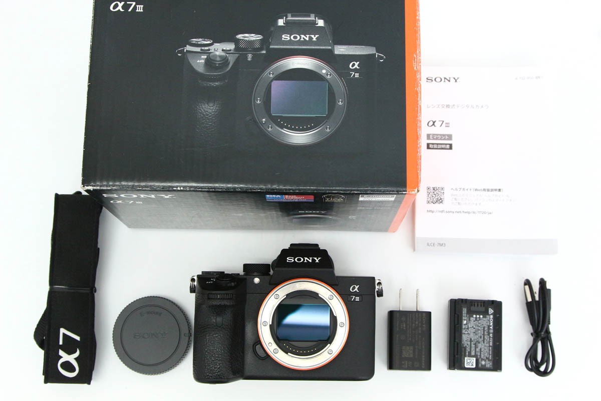 ��7 III ILCE-7M3 �{�f�B CA01-R6585-3Y4