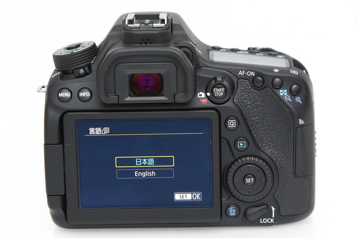 EOS 80D EF-S18-135 IS USM レンズキット CA01-R6588-3X2
