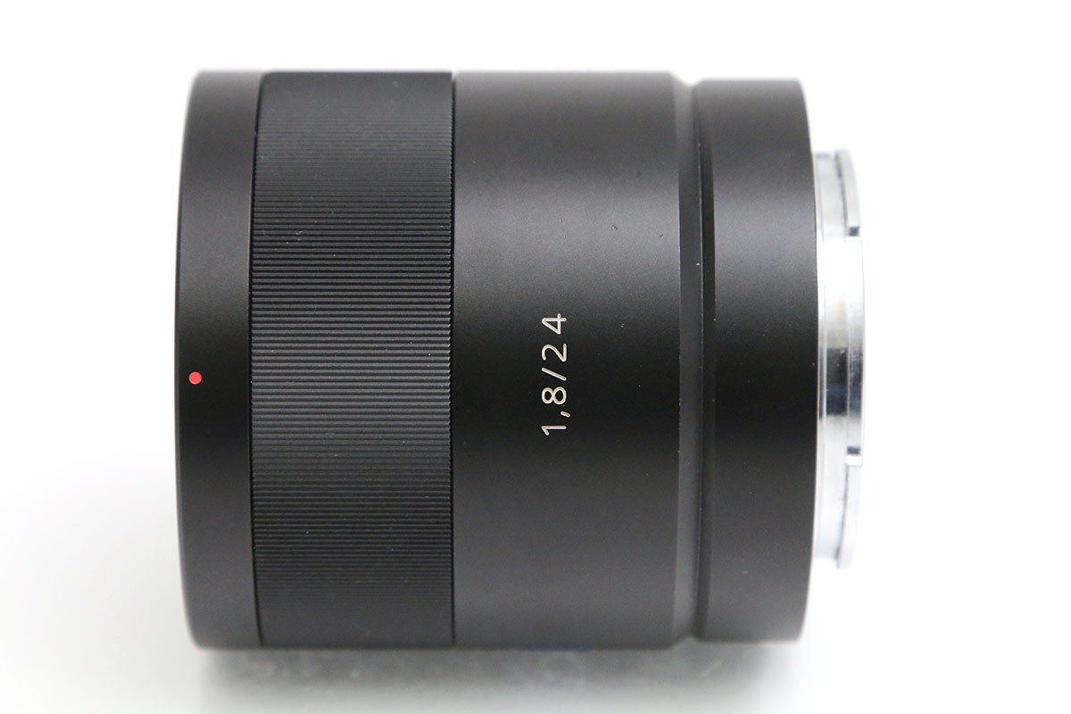 Sonnar T* E 24mm F1.8 ZA SEL24F18Z CA01-B6842-2B2D